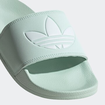 ADIDAS ORIGINALSNatikače s potpeticom 'Adilette' - zelena boja