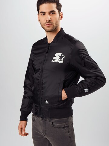 Starter Black Label Regular Fit Overgangsjakke i sort: forside