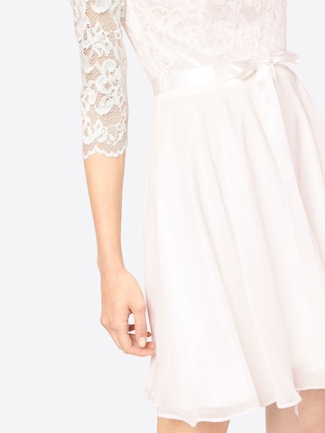 Robe de cocktail SWING en blanc