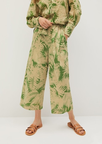 Wide leg Pantaloni 'Kai' de la MANGO pe verde: față