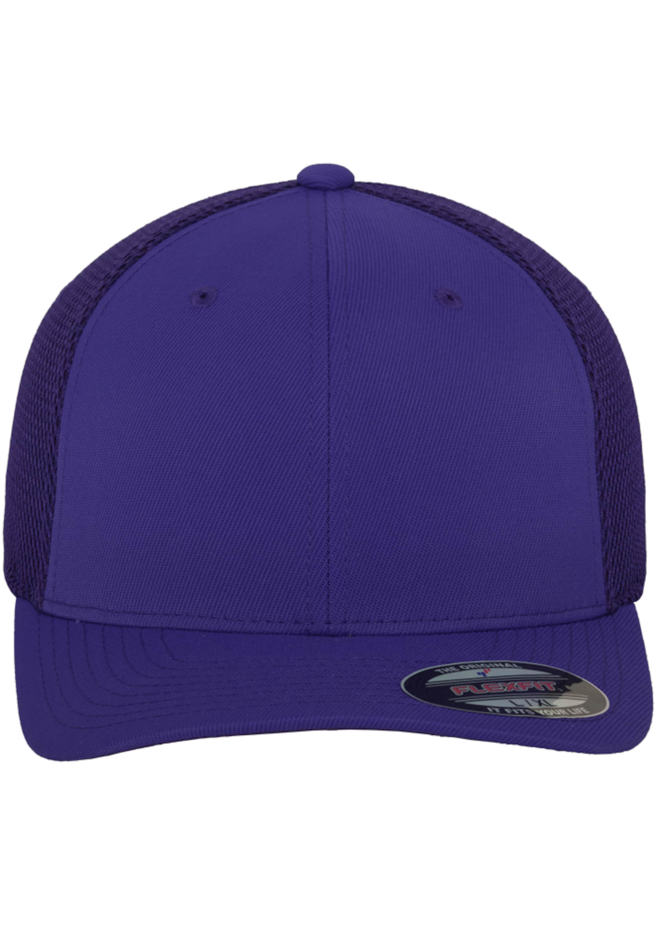 Casquette Flexfit en violet : devant