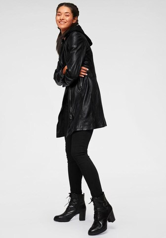 Gipsy Between-Seasons Coat in Black