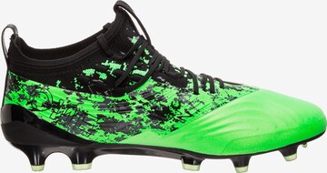 Chaussure de foot PUMA en vert