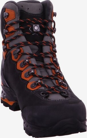 LOWA Boots 'Camino' in Black