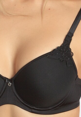 sassa T-shirt Bra in Black