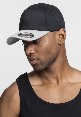 Cappello da baseball di Flexfit in nero: frontale