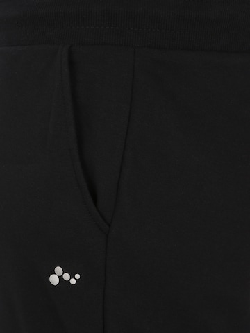 Only Play Curvy Tapered Workout Pants 'ELINA' in Black