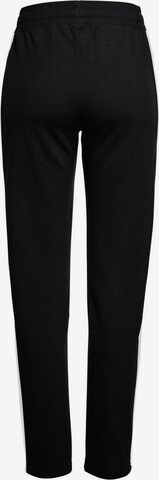 Coupe slim Pantalon BENCH en noir