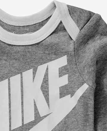 Nike Sportswear Σετ 'Futura' σε γκρι