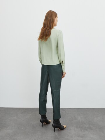 EDITED - Blusa 'Elonie' en verde