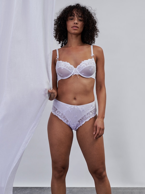 To have and to hold: Beautiful bridal lingerie