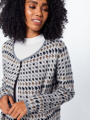 BRAX Gebreid vest 'Amanda' in Grijs