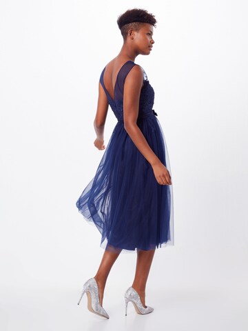 Rochie de cocktail de la SWING pe albastru: spate