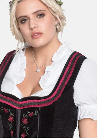 SHEEGO Dirndl in Schwarz