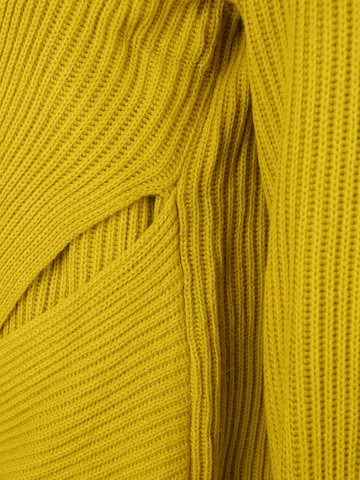 Pullover di Urban Classics in giallo