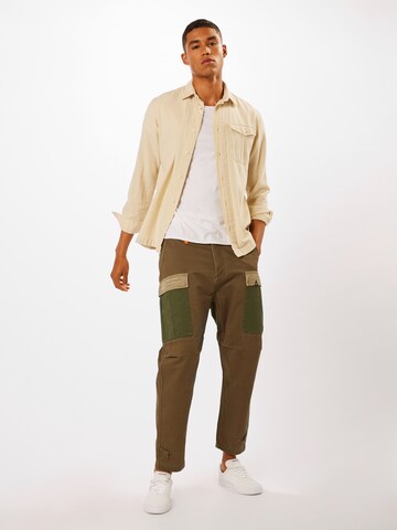 DENHAM - Regular Calças cargo 'Nato Pant Am' em verde