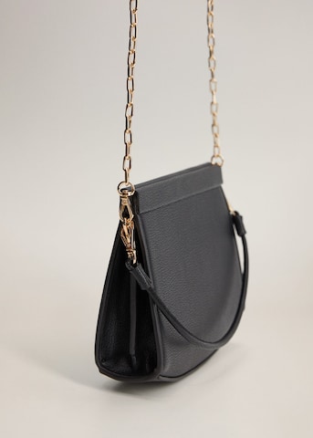 MANGO Ročna torbica 'Preston' | črna barva