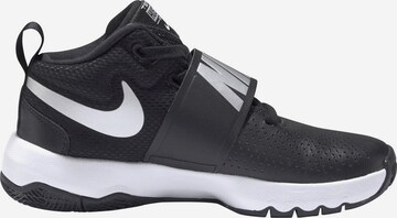 Chaussure de sport 'Team Hustle D 8' NIKE en noir