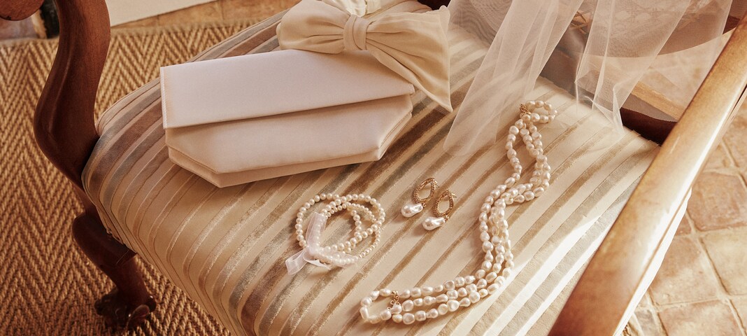 Bridal accessories with style