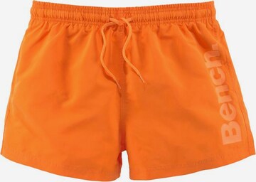 BENCH Badeshorts in Orange: predná strana