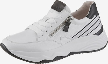 GABOR Sneakers laag in Wit: voorkant