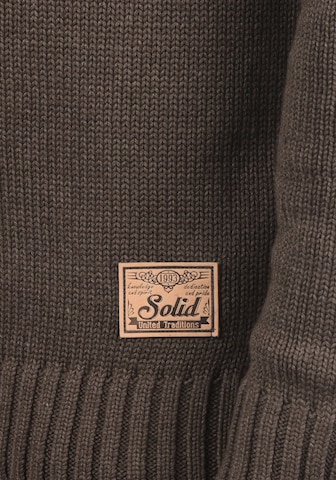 !Solid Sweater 'Petro' in Brown