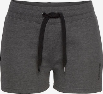 BENCH Regular Pants in Grey: front
