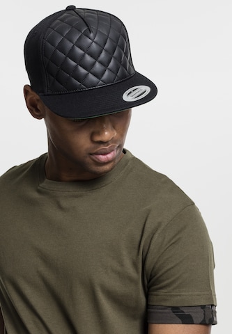 Casquette 'Diamond Quilted' Flexfit en noir