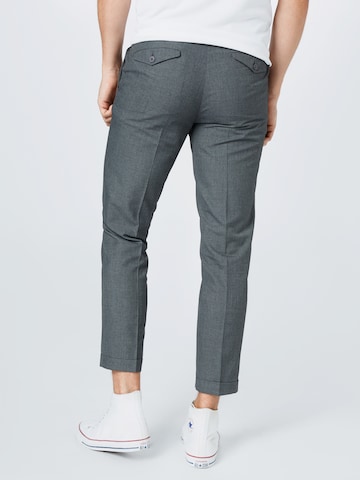 Coupe slim Pantalon à pince BURTON MENSWEAR LONDON en gris