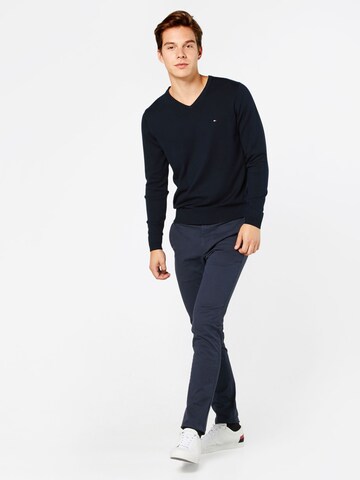 TOMMY HILFIGER Pullover in Blau