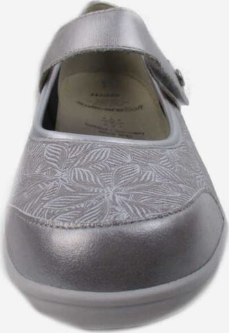 SOLIDUS Ballet Flats with Strap in Grey