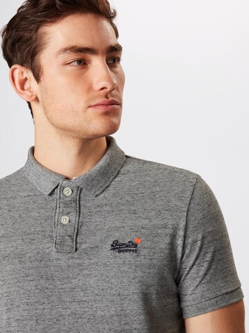 T-Shirt Superdry en gris