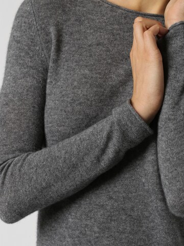 Marie Lund Pullover in Grau