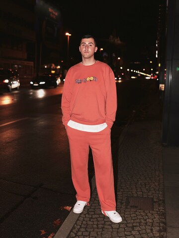 Comfy Orange Sweat Look by ABOUT YOU Limited
