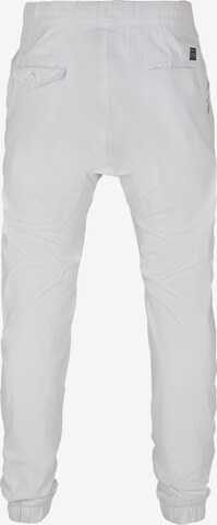 Tapered Pantaloni di SOUTHPOLE in bianco