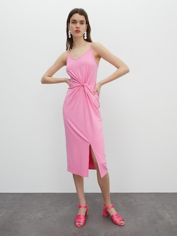 EDITED - Vestido 'Maxine' en rosa: frente