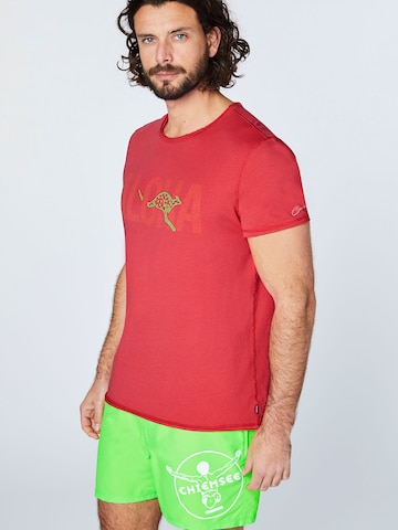 Coupe regular T-Shirt fonctionnel CHIEMSEE en rouge