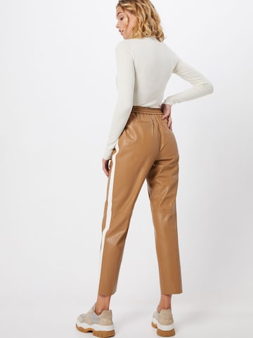 Regular Pantalon 'Manu ST' OPUS en marron : derrière
