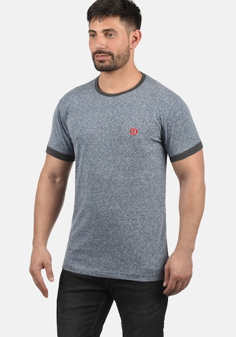 T-Shirt 'Benn' !Solid en bleu : devant