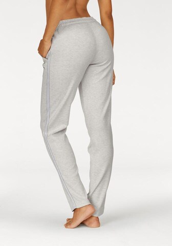 BENCH Regular Pants in Grey