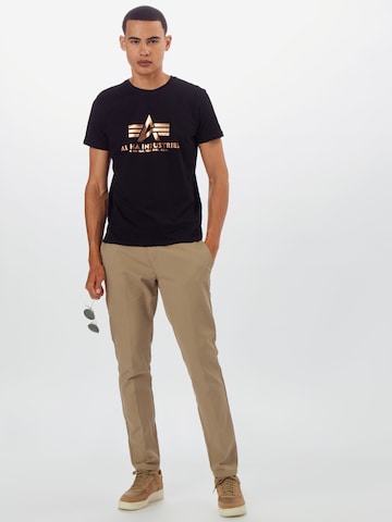 ALPHA INDUSTRIES Regular fit T-shirt i svart