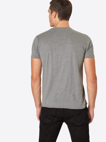 Revolution - Camisa em cinzento: atrás