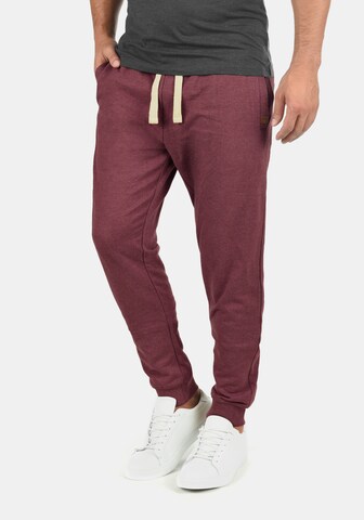 BLEND - Tapered Pantalón 'Tilo' en rojo: frente