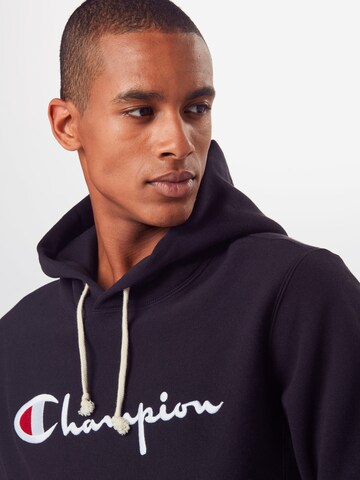 Champion Reverse Weave Regular Fit Sweatshirt in Schwarz