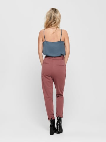 ONLY Tapered Pleat-Front Pants in Red