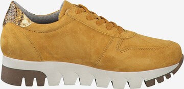 TAMARIS Rövid szárú sportcipők - sárga