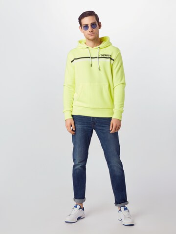 Superdry Regular Fit Sweatshirt in Gelb
