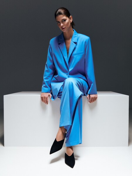 Laura Giurcanu - Bright Blue Suit Look