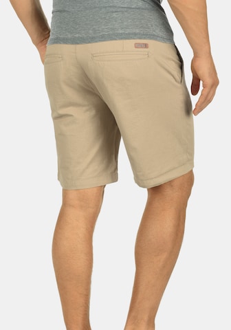 !Solid Regular Chinoshorts 'Thement' in Beige