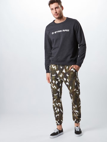 Urban Classics Tapered Cargo Pants in Mixed colors